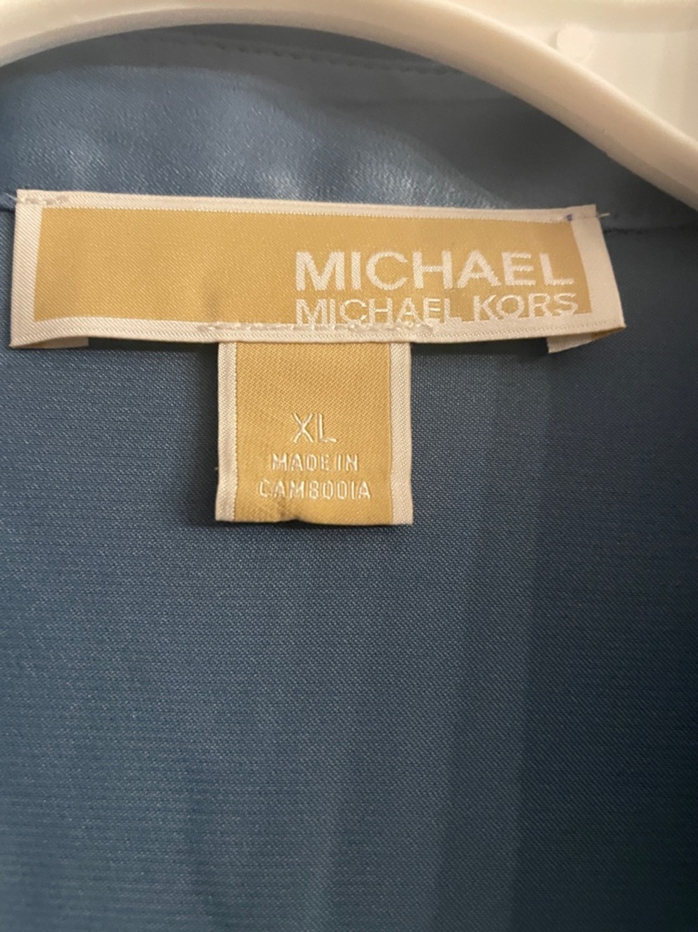 Michael Kors Blue Satin Button-Front Shirt in Xlg - Picture 3 of 7